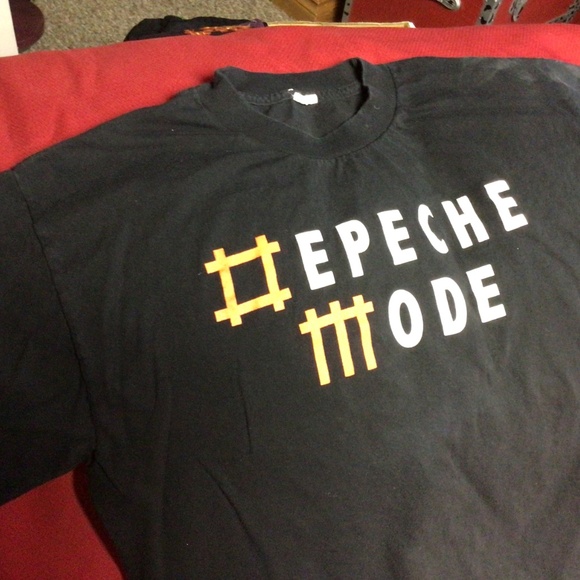 DEPECHE MODE concert tshirt - Picture 2 of 5